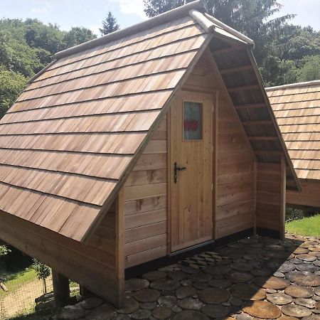 Готель Glamping Naselje Zeleni Turizem Makole Екстер'єр фото