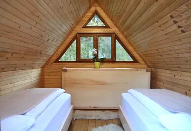 Готель Glamping Naselje Zeleni Turizem Makole Екстер'єр фото