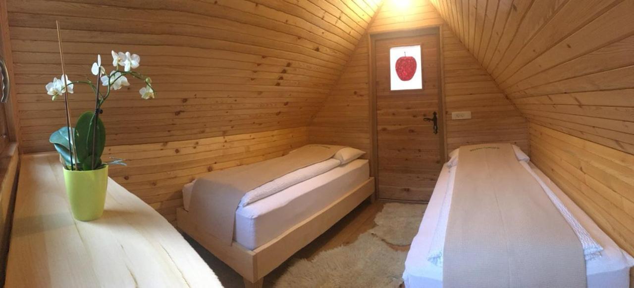 Готель Glamping Naselje Zeleni Turizem Makole Екстер'єр фото