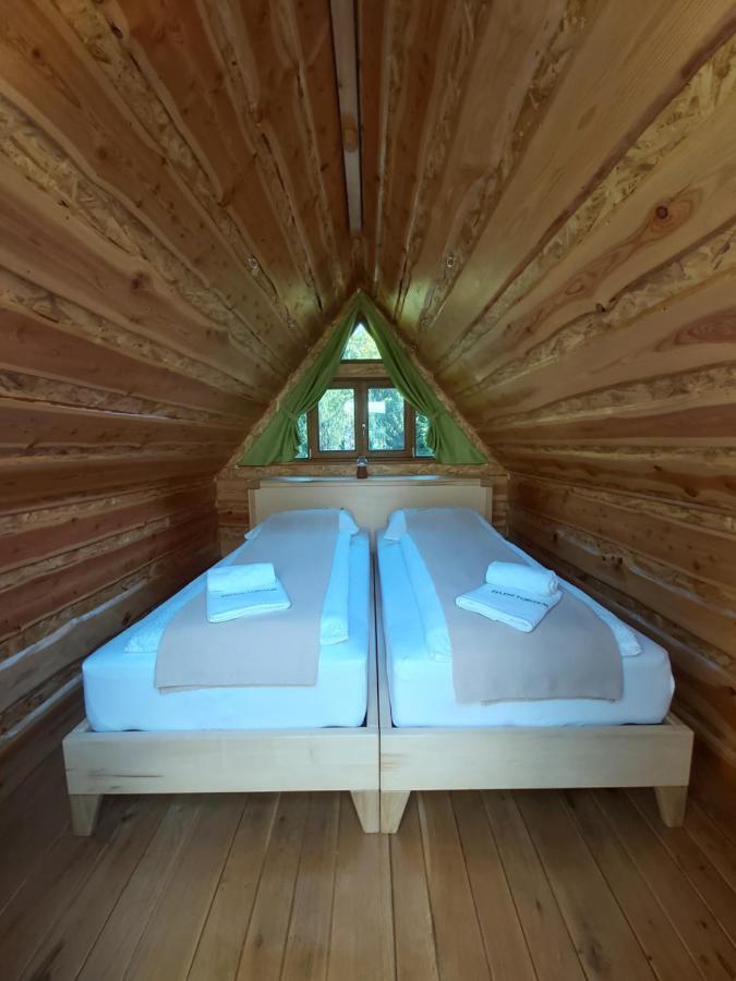 Готель Glamping Naselje Zeleni Turizem Makole Екстер'єр фото